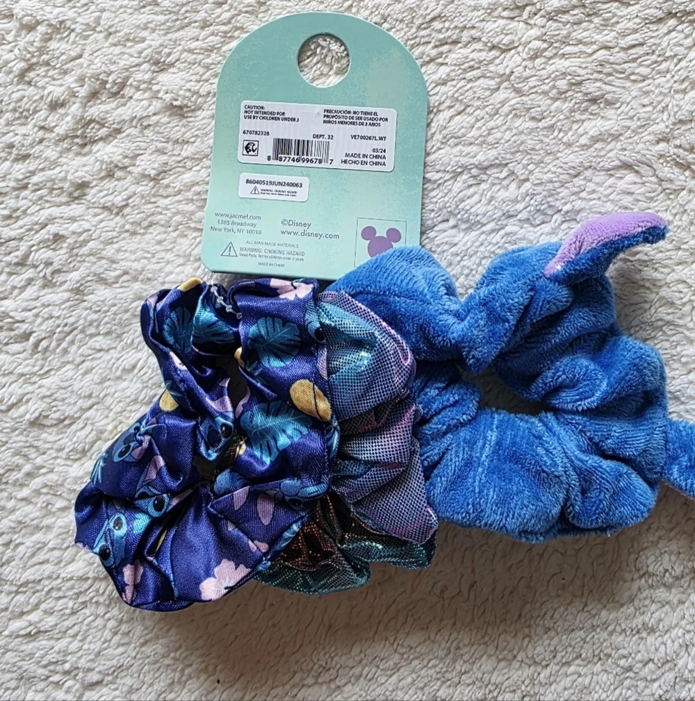 New Disney Lilo and Stitch Girls hair accessories: Scrunchie Set, Bow Set, Clip
